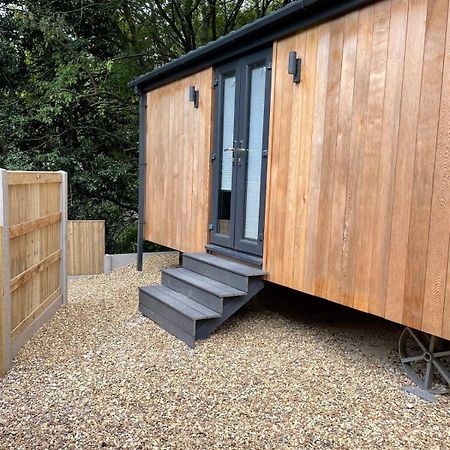 Dee Lodge With Private Hot Tub Llangollen Esterno foto